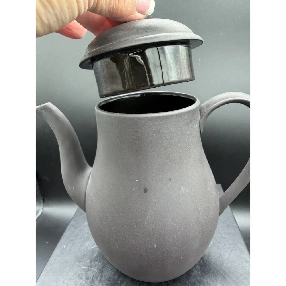 🖤 Wedgwood Matte Black Basalt Jasperware Teapot / Coffee Pot – Vintage Rare 🖤